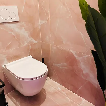 アパート Intimate Escape - Seaside - Bath - Wifi - Ac ニース